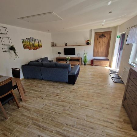 Restaurace U Mateje B&B Nove Mesto pod Smrkem Exterior photo